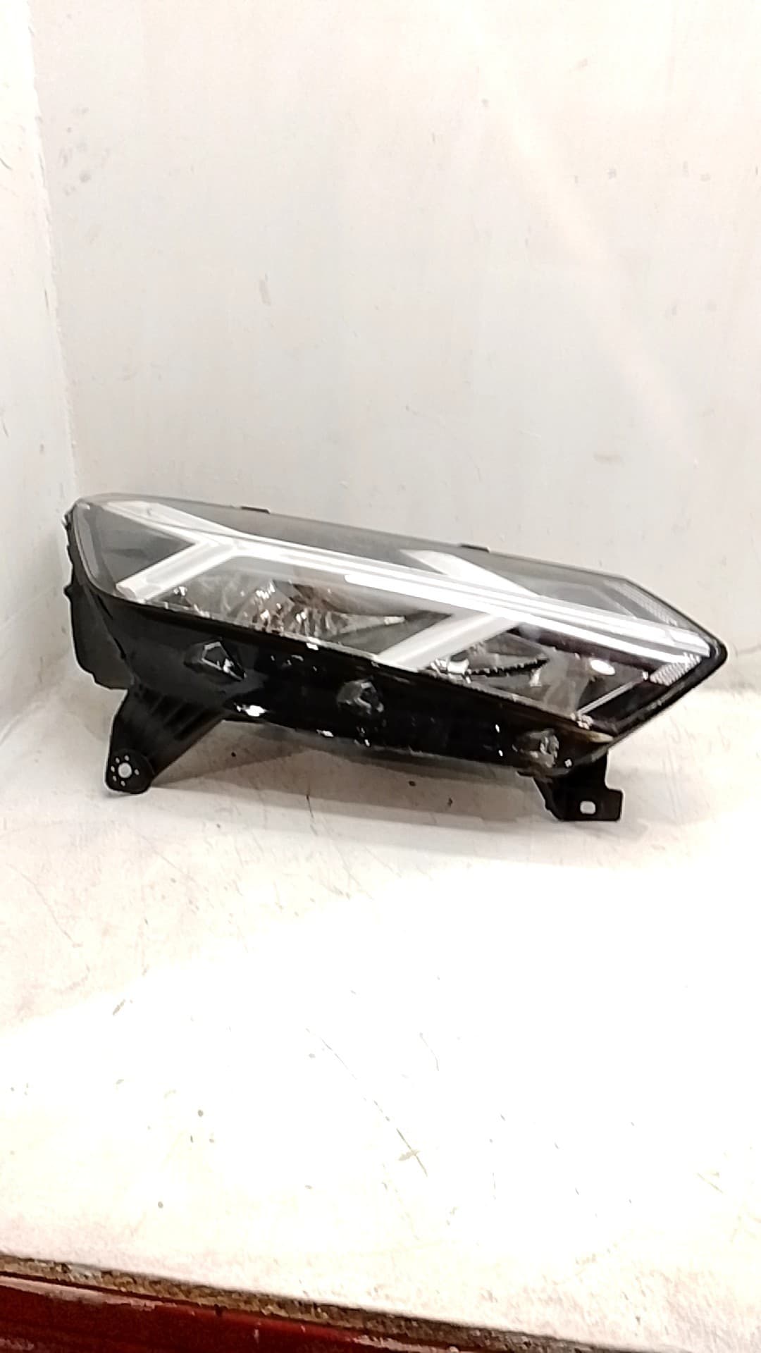 Faro derecho DACIA JOGGER
