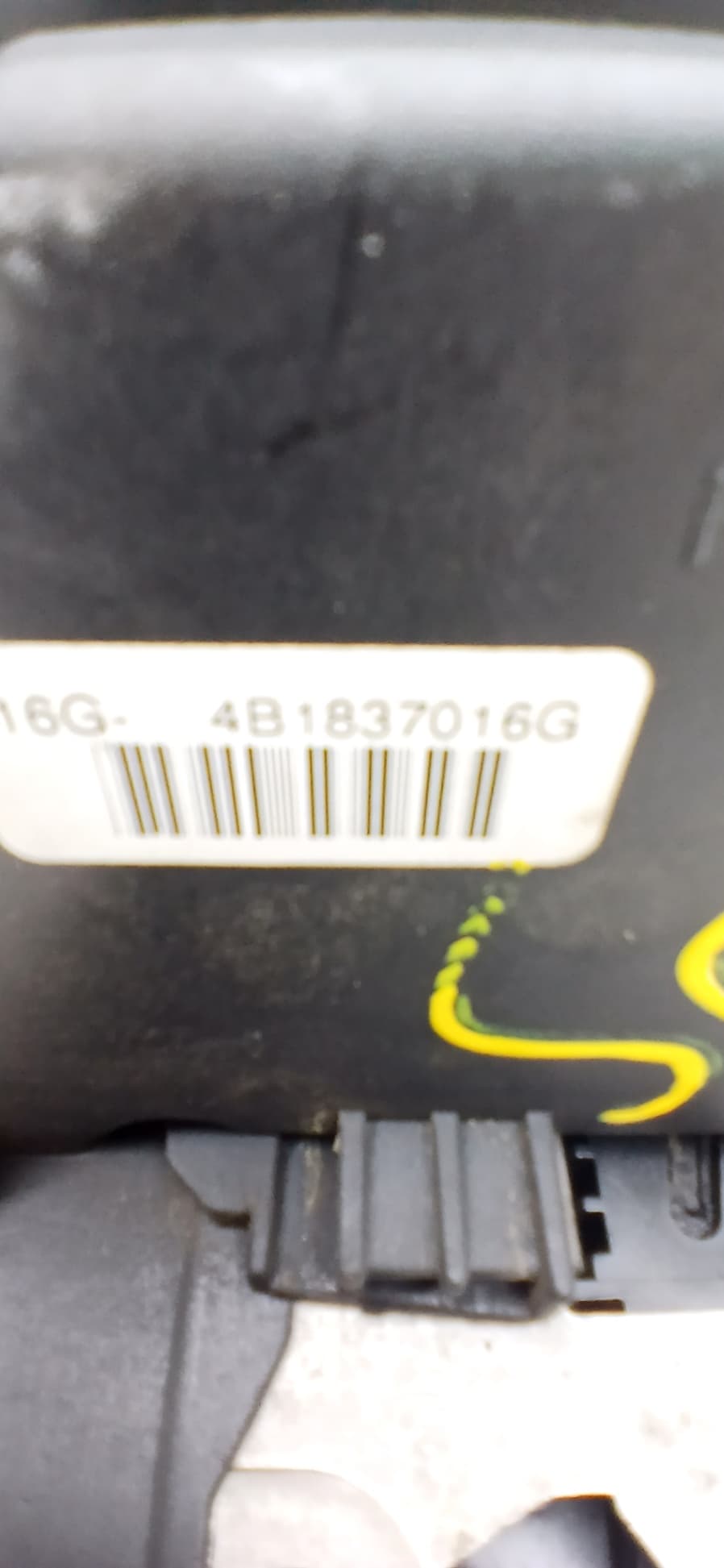 Cerradura puerta delantera derecha AUDI A6 BERLINA (4B2) 2