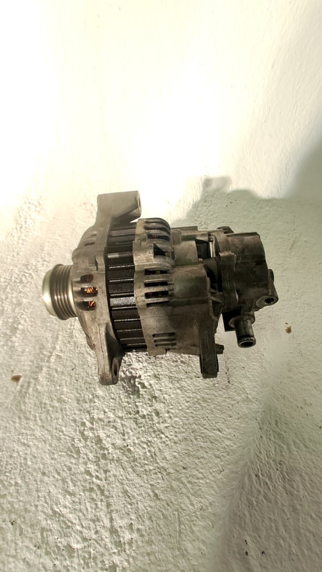 Alternador KIA CARNIVAL 2