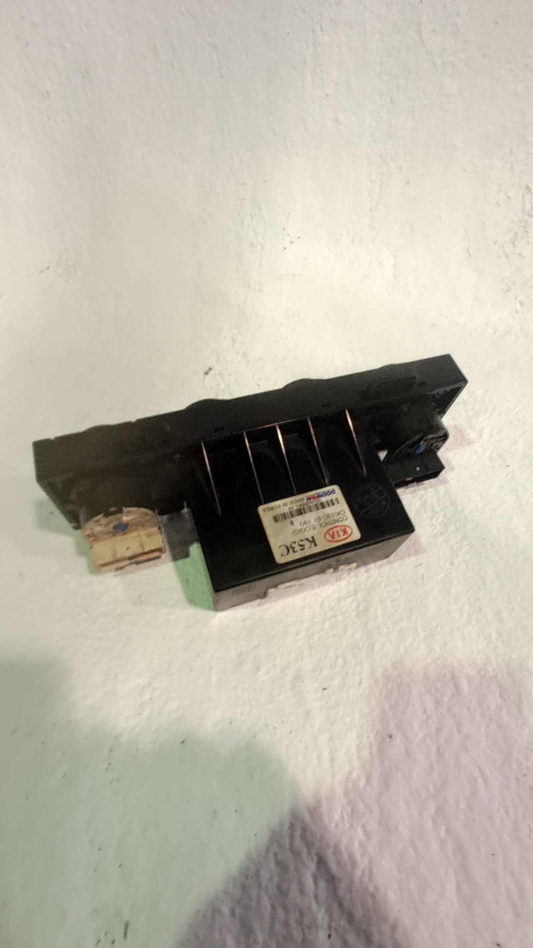 Mando climatizador KIA CARNIVAL 2