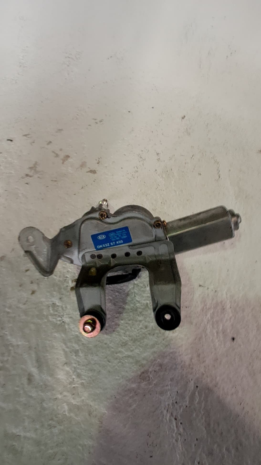 Motor limpia trasero KIA CARNIVAL 2