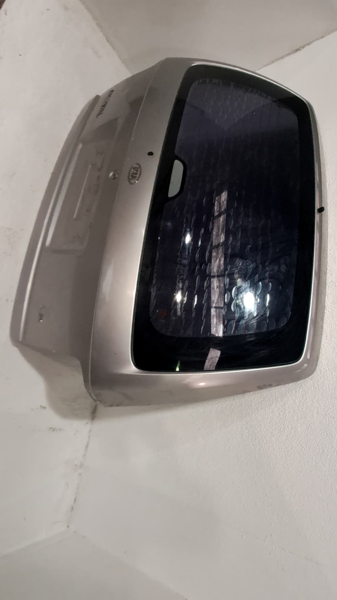 Porton trasero KIA CARNIVAL 4