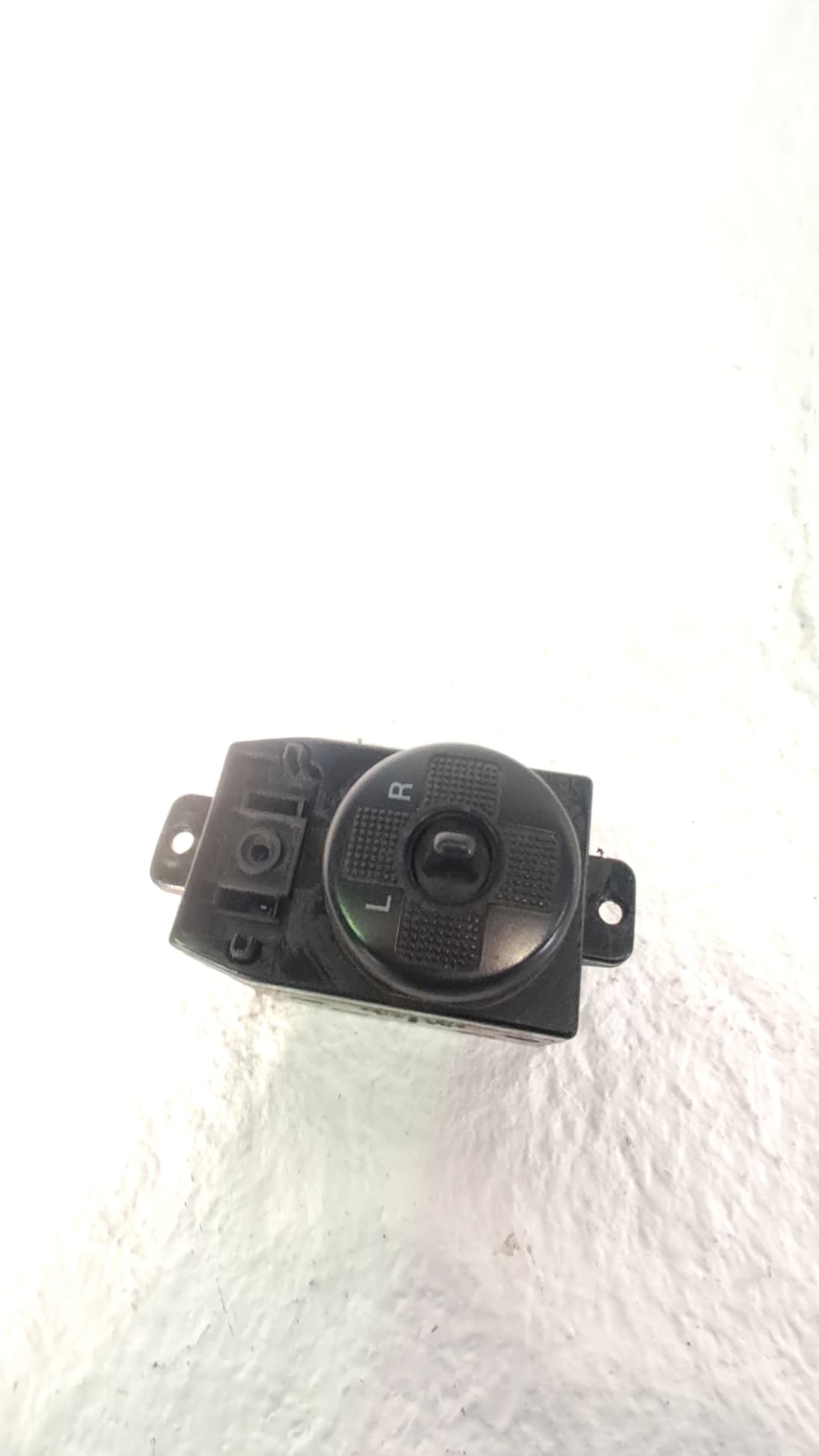 Mando retrovisor KIA CARNIVAL 3