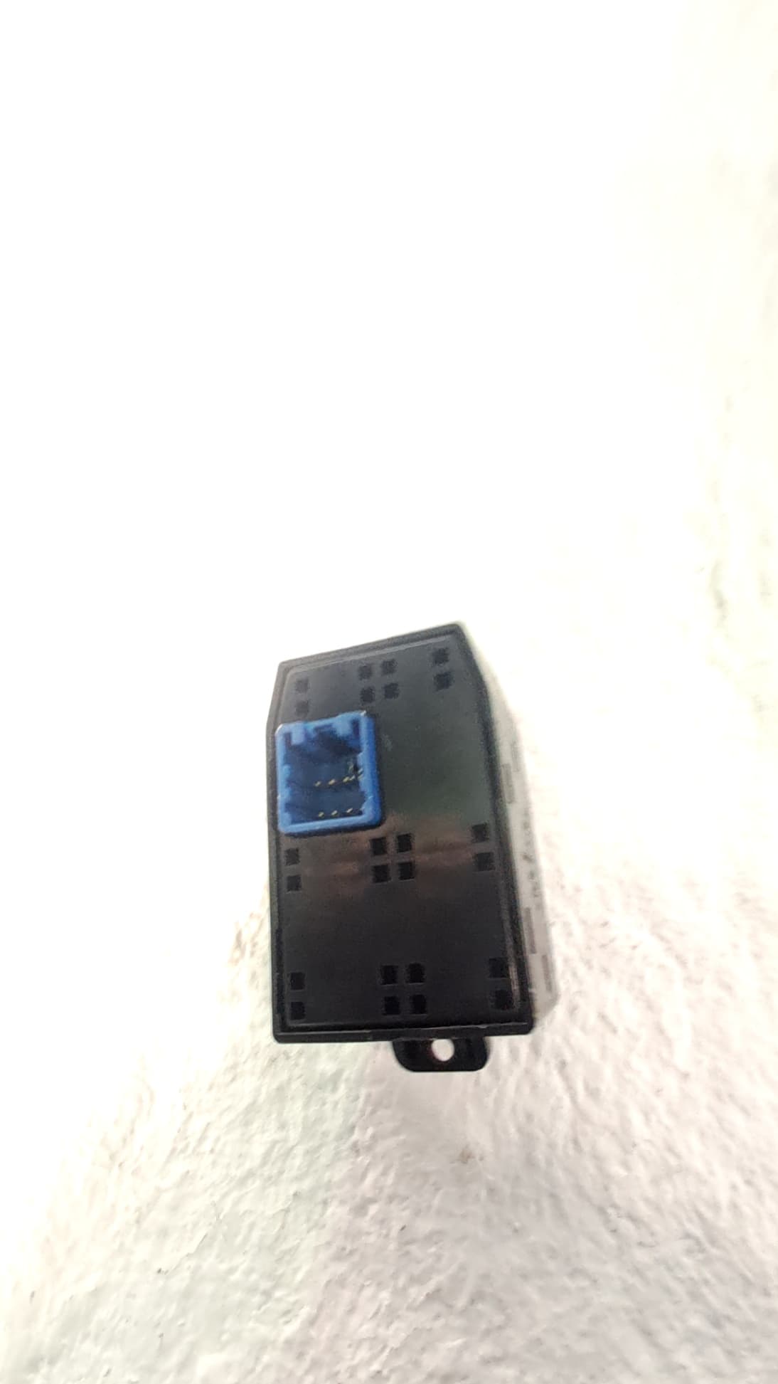 Mando retrovisor KIA CARNIVAL 2
