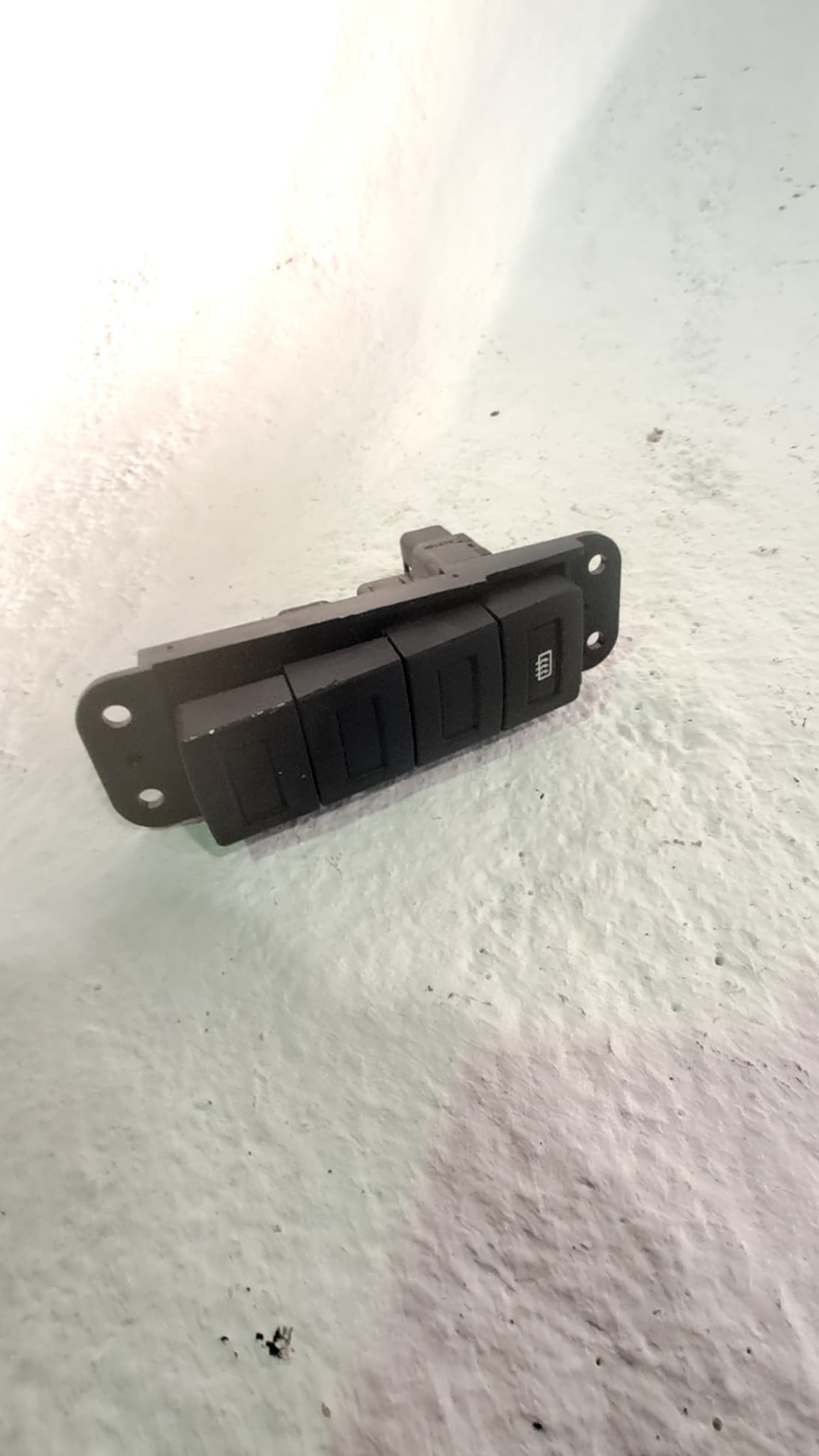 Interruptor KIA CARNIVAL 2
