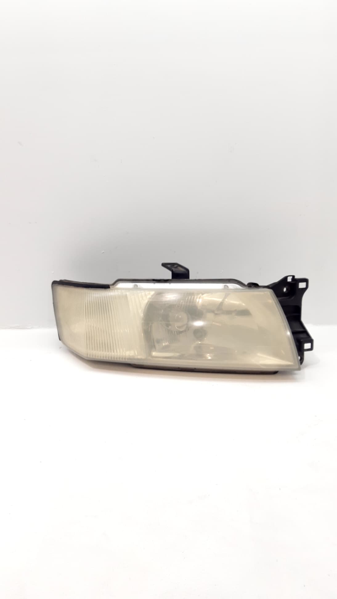 Faro derecho MITSUBISHI SPACE WAGON (N9_W, N8_W)