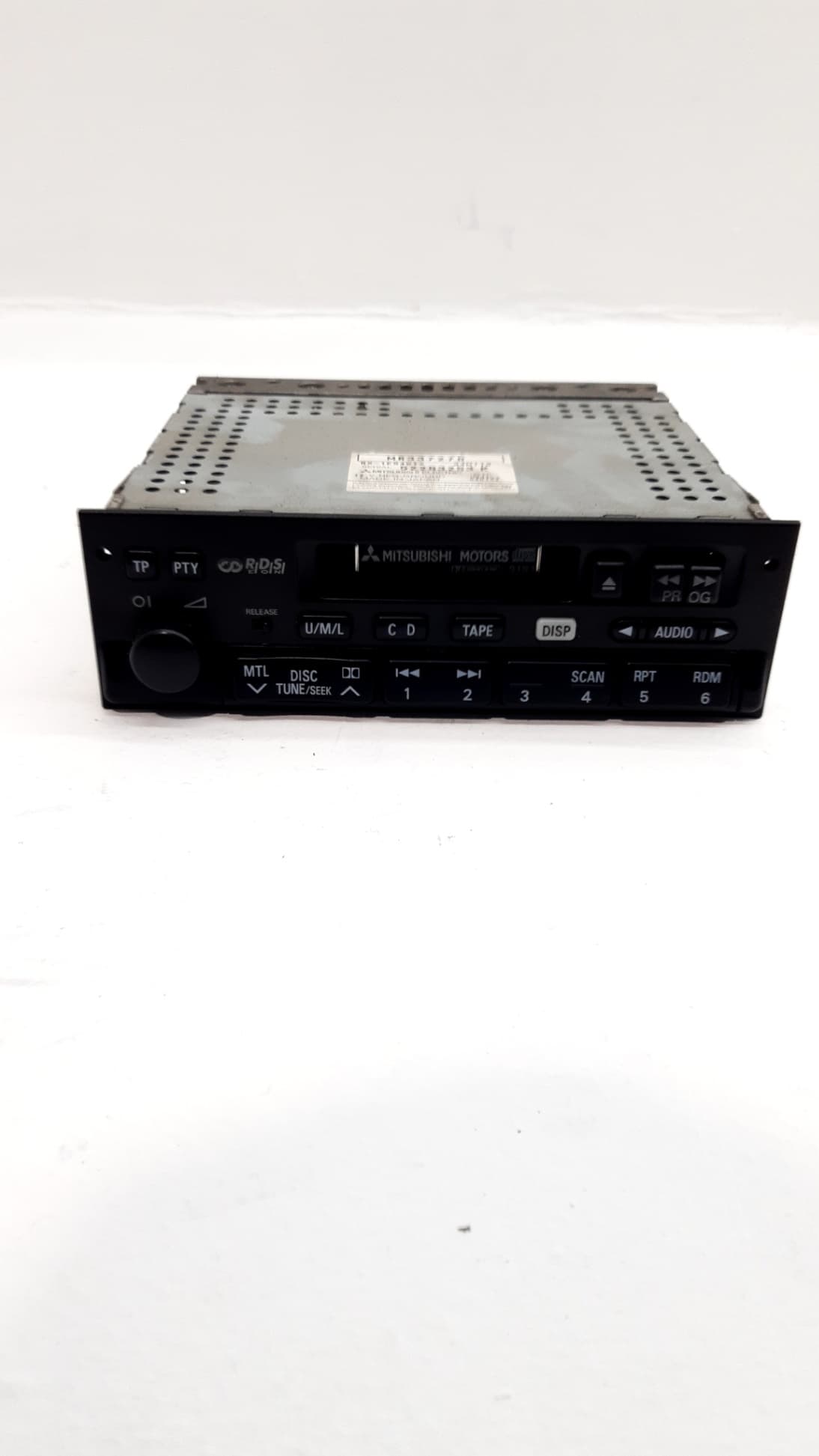 Sistema audio / radio cd MITSUBISHI SPACE WAGON (N9_W, N8_W)