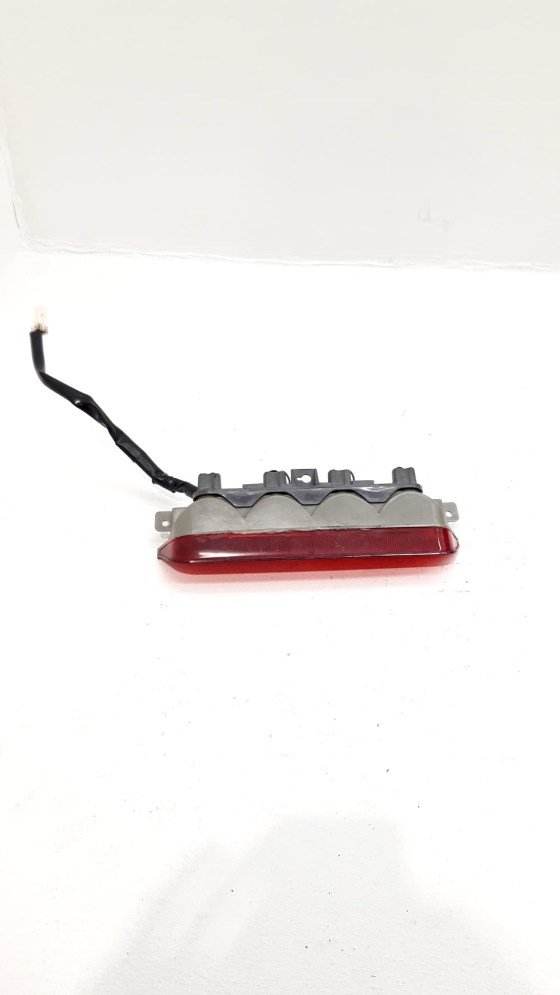 Luz central de freno MITSUBISHI SPACE WAGON (N9_W, N8_W) 2