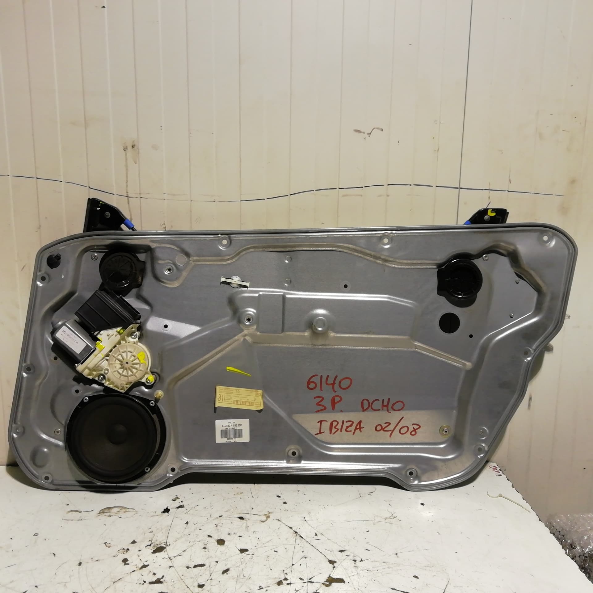 Elevalunas delantero derecho SEAT IBIZA (6L1)