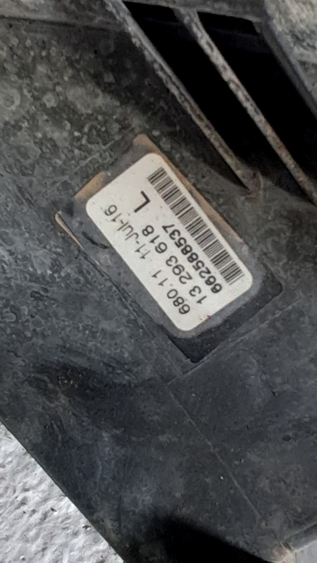 Faro antiniebla izquierdo OPEL ASTRA J LIM 2