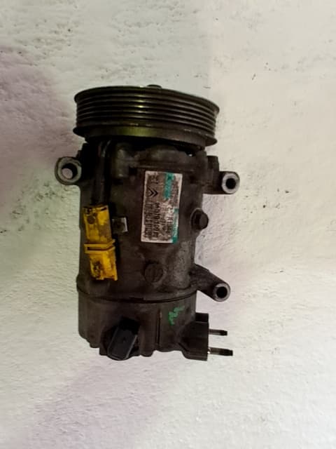Recambio PEUGEOT 207 ref. 9822826880 2