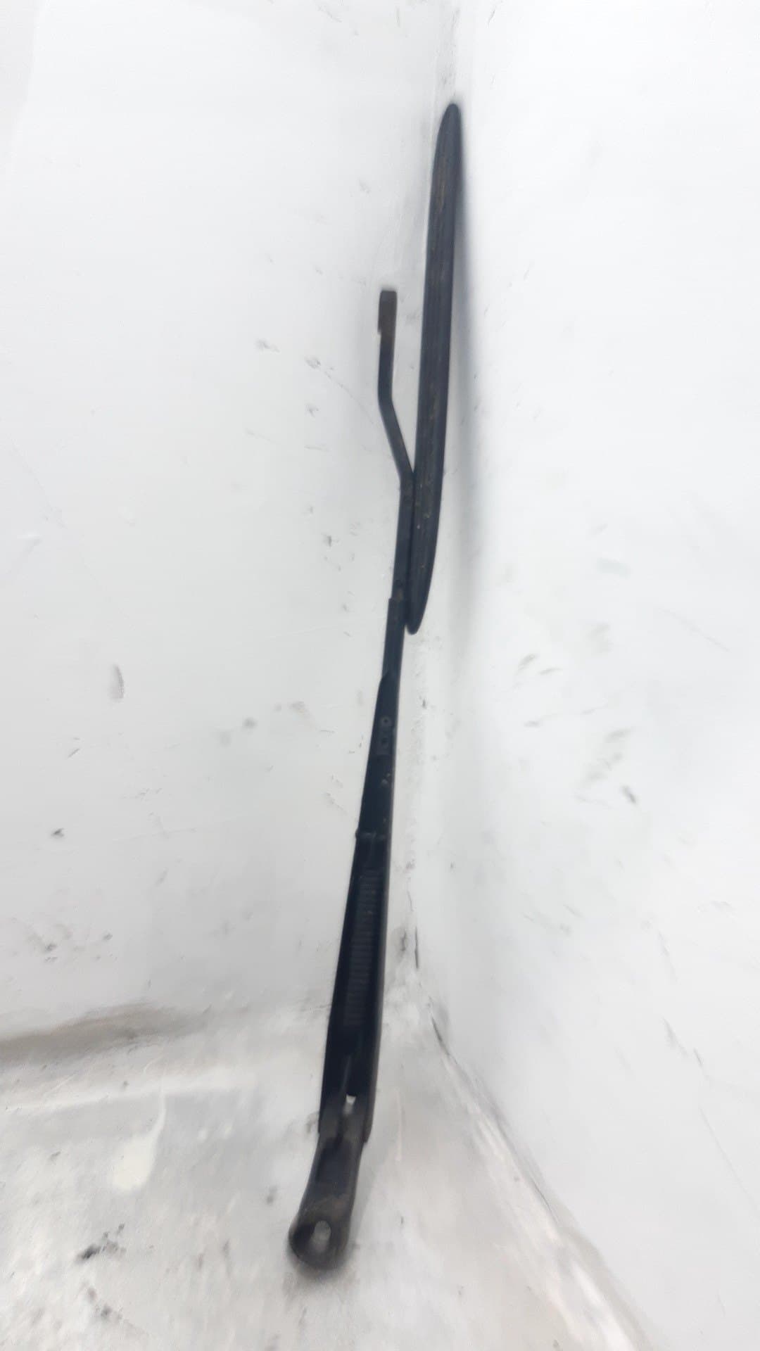 Brazo limpia delantero izquierdo CHEVROLET TACUMA 3