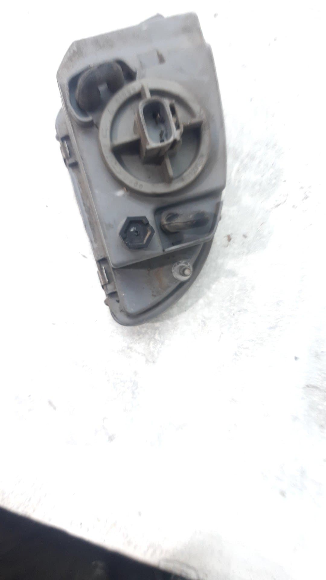 Faro antiniebla izquierdo CHEVROLET TACUMA 2