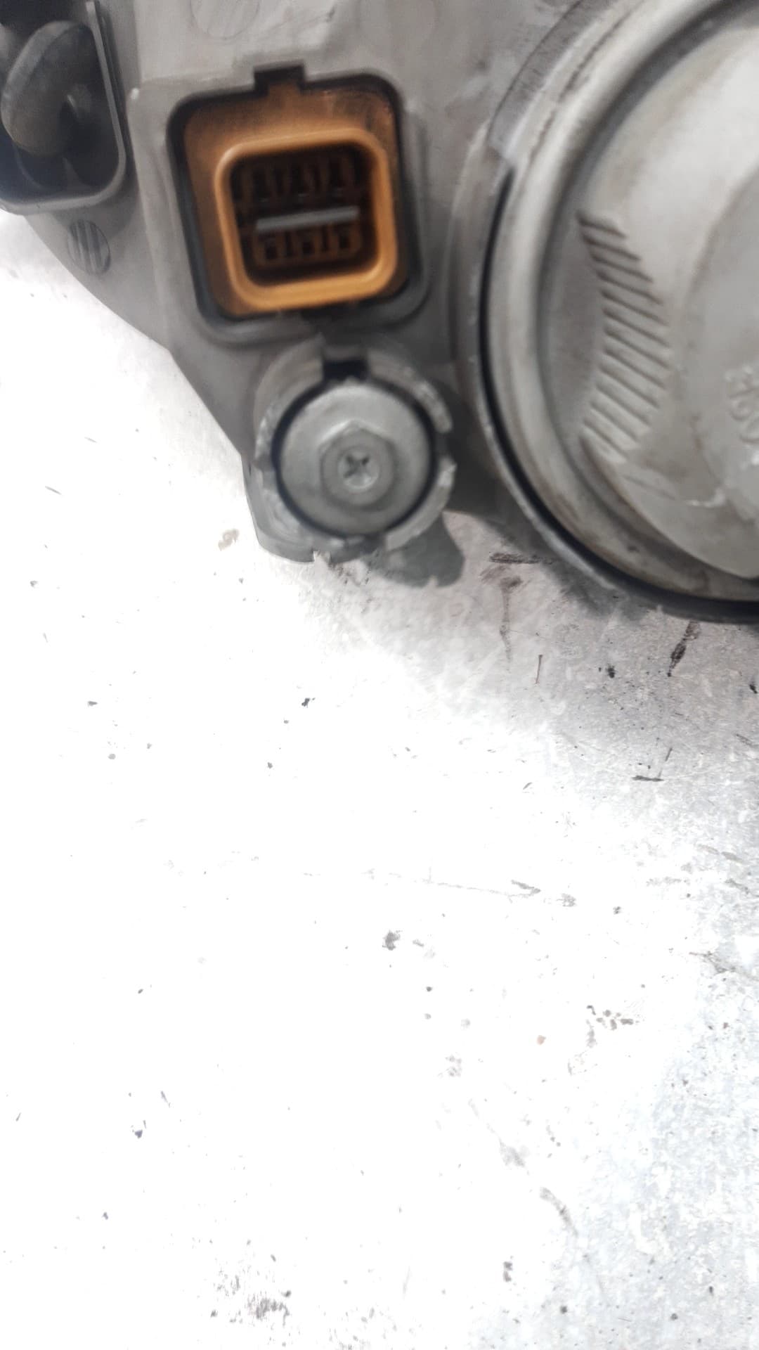 Faro izquierdo CHEVROLET TACUMA 3