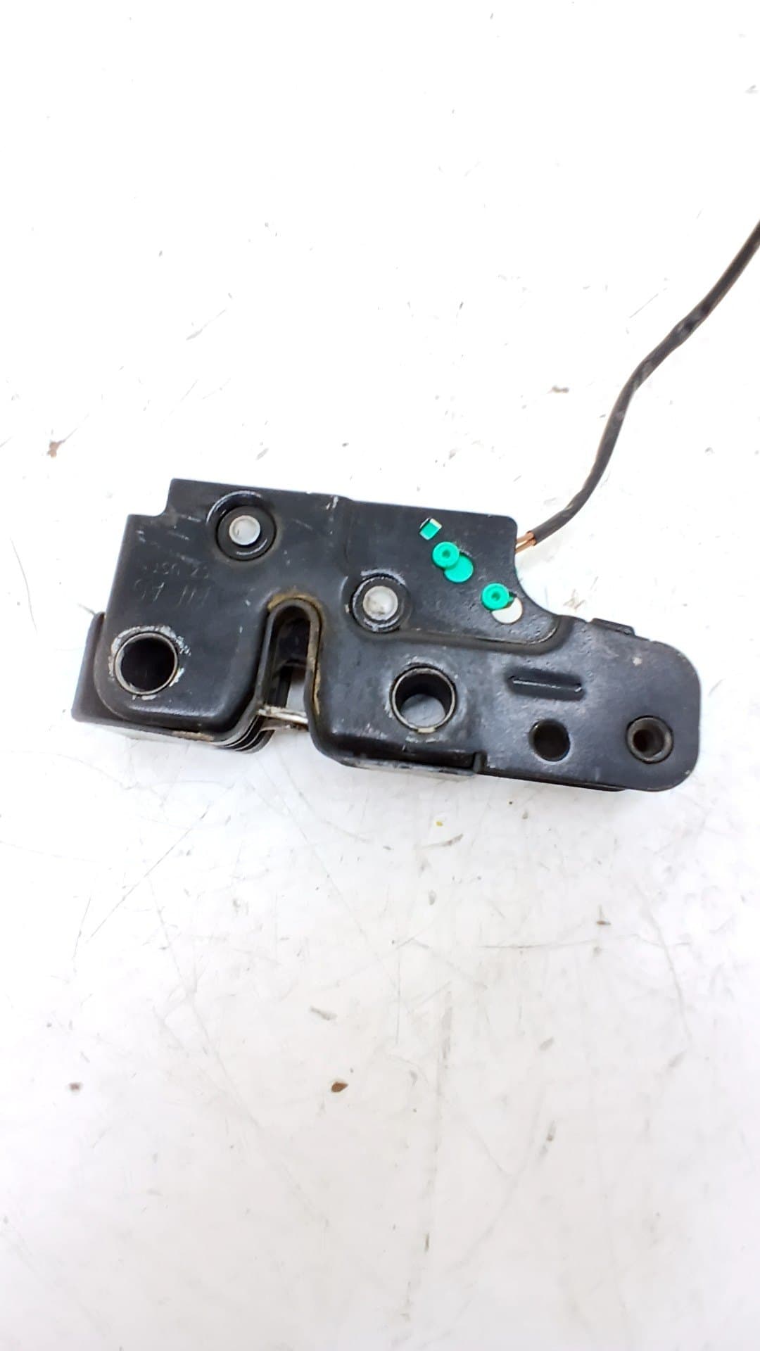 Cerradura capot VOLKSWAGEN AMAROK 2