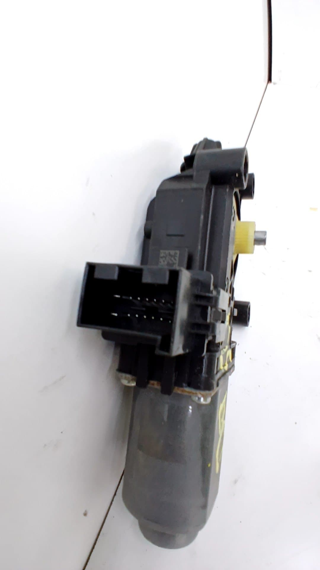 Motor elevalunas delantero derecho VOLKSWAGEN AMAROK 3