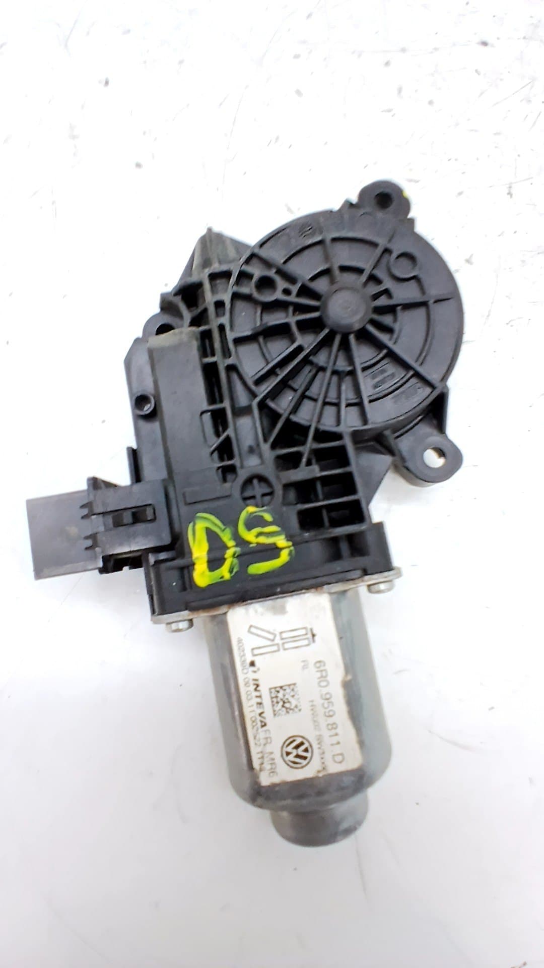 Motor elevalunas trasero izquierdo VOLKSWAGEN AMAROK 3