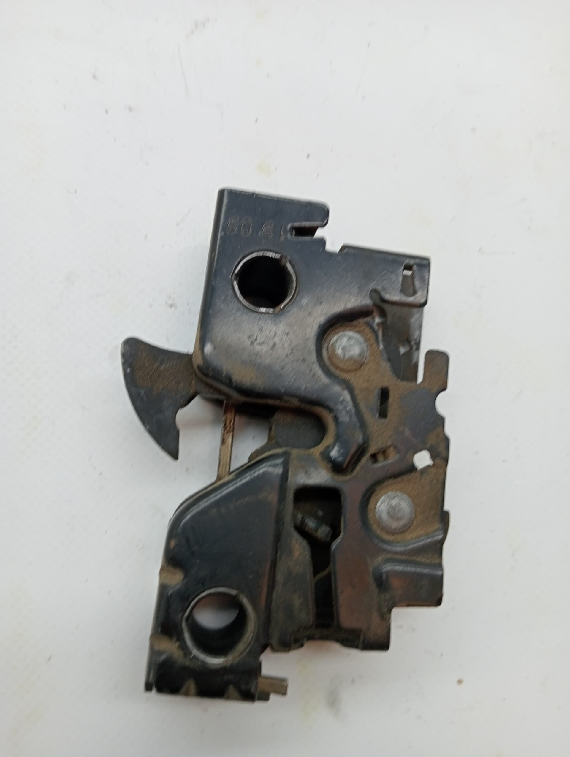 Cerradura capot SEAT IBIZA (6L1) 3