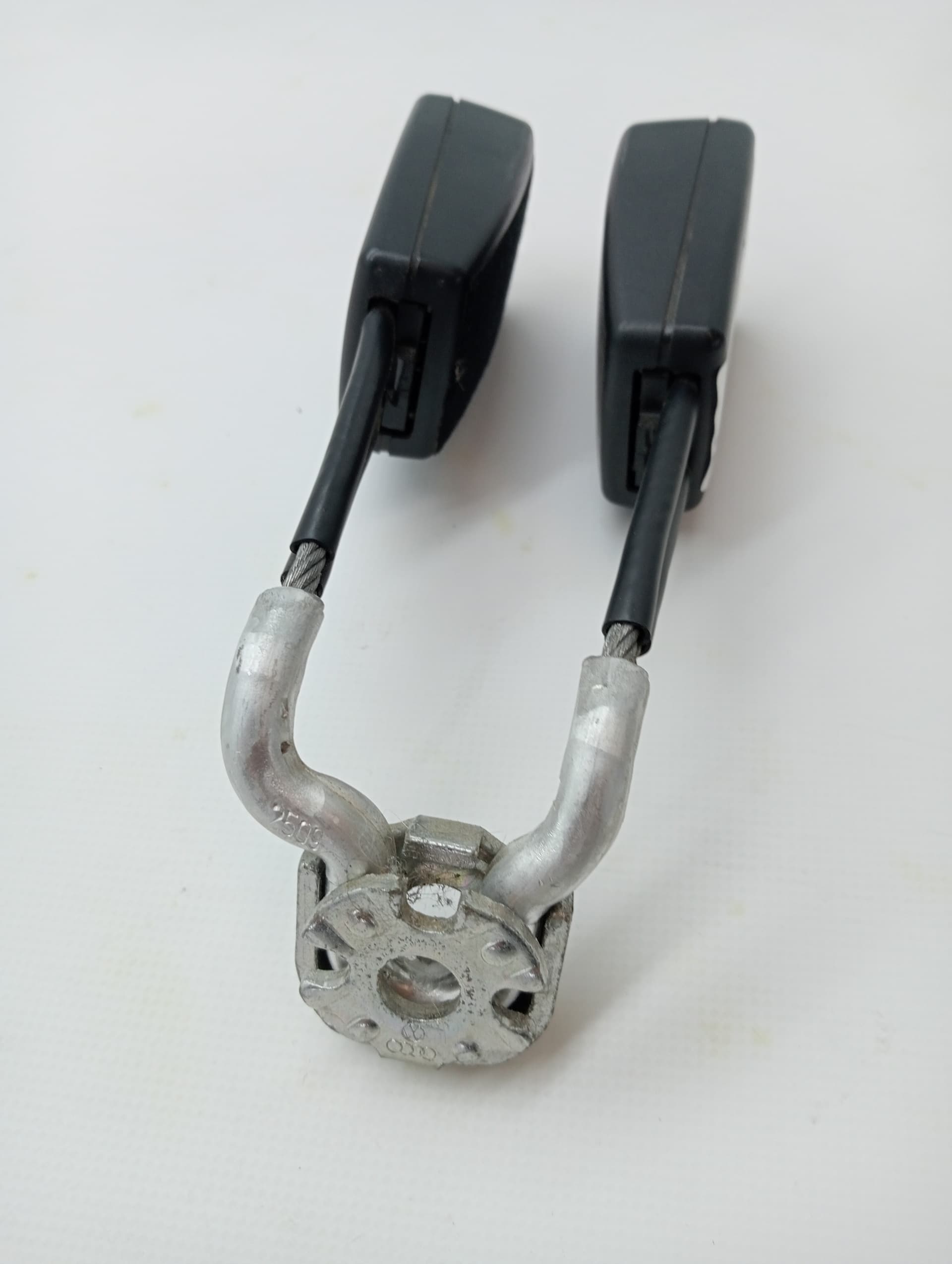 Enganche cinturon SEAT IBIZA (6L1) 2
