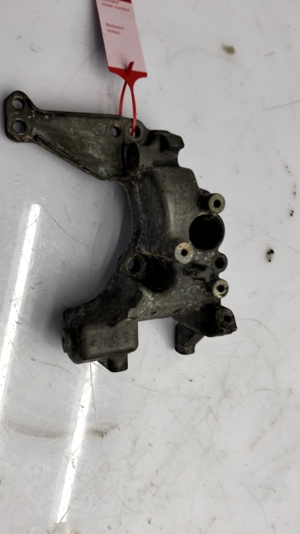 Soporte alternador PEUGEOT RIFTER