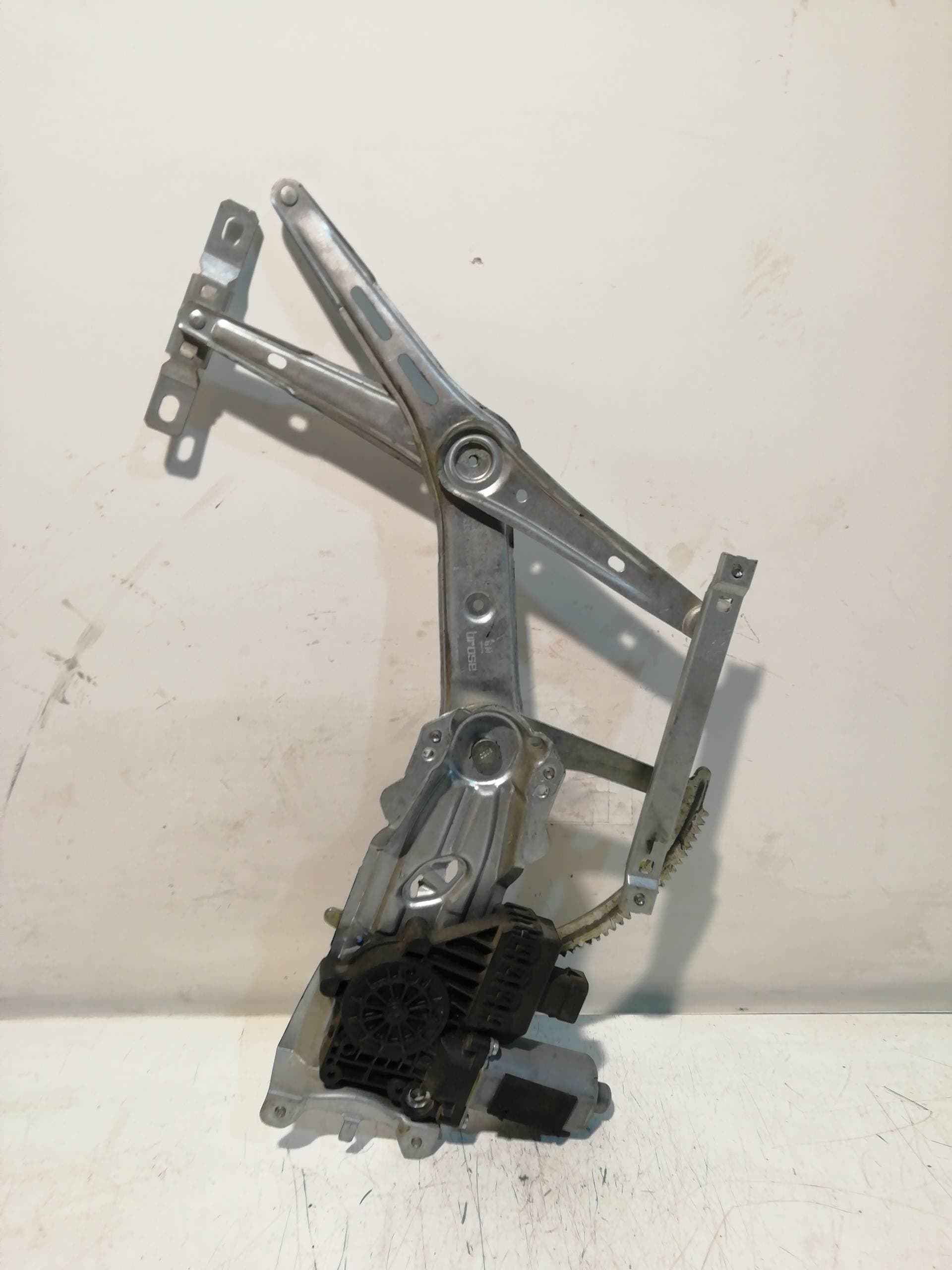 Motor elevalunas delantero derecho OPEL ASTRA H CARAVAN