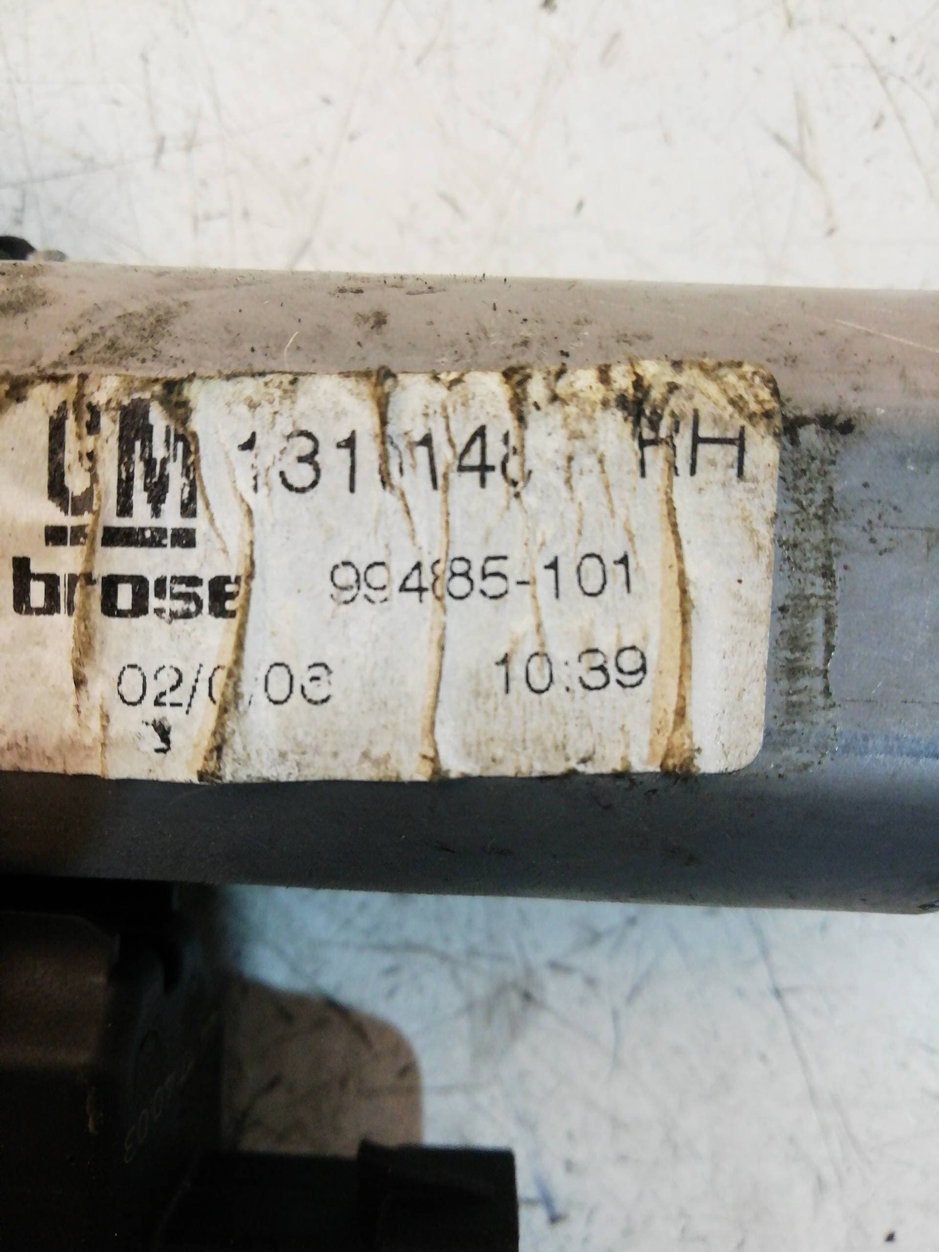 Motor elevalunas delantero derecho OPEL ASTRA H CARAVAN 2