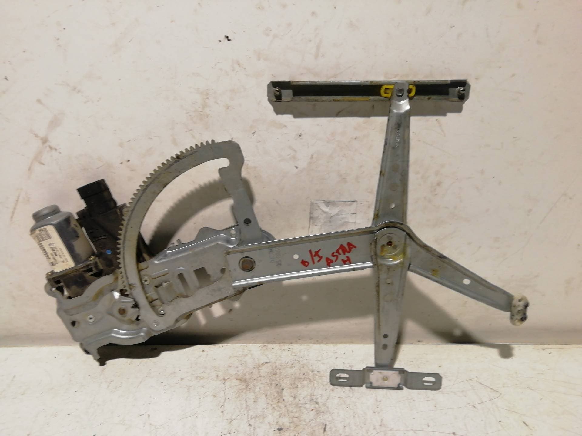 Elevalunas delantero izquierdo OPEL ASTRA H CARAVAN
