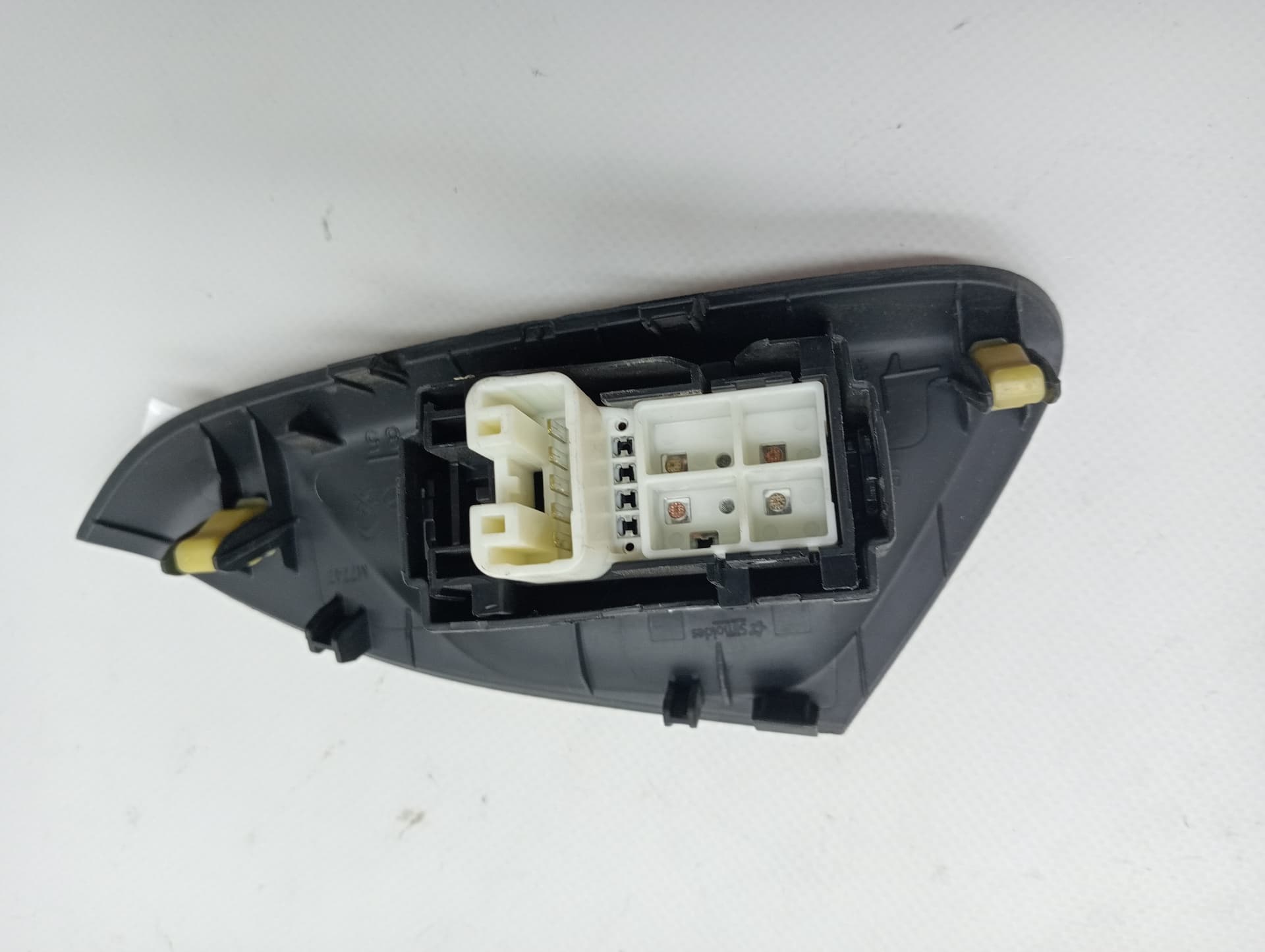Mando elevalunas delantero derecho CITROEN C1 3