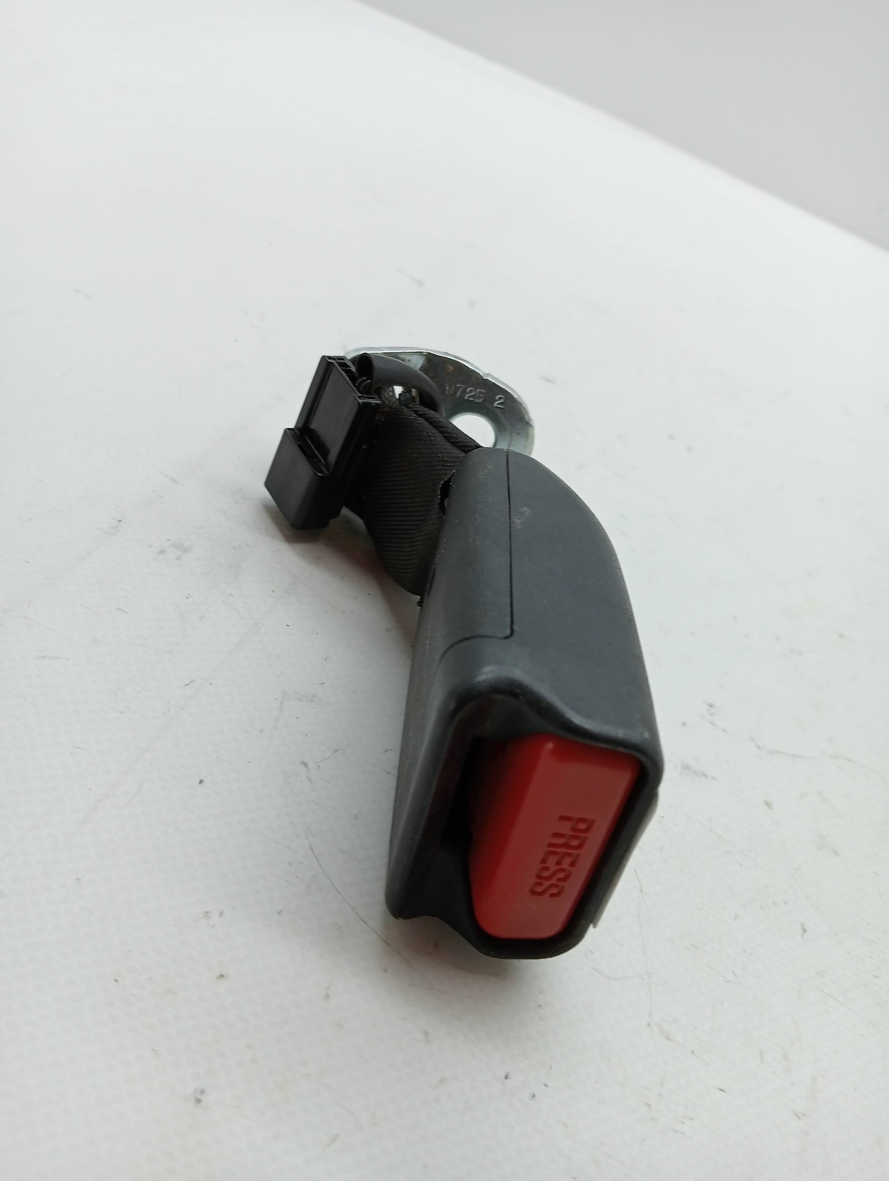Enganche cinturon CITROEN C1 2