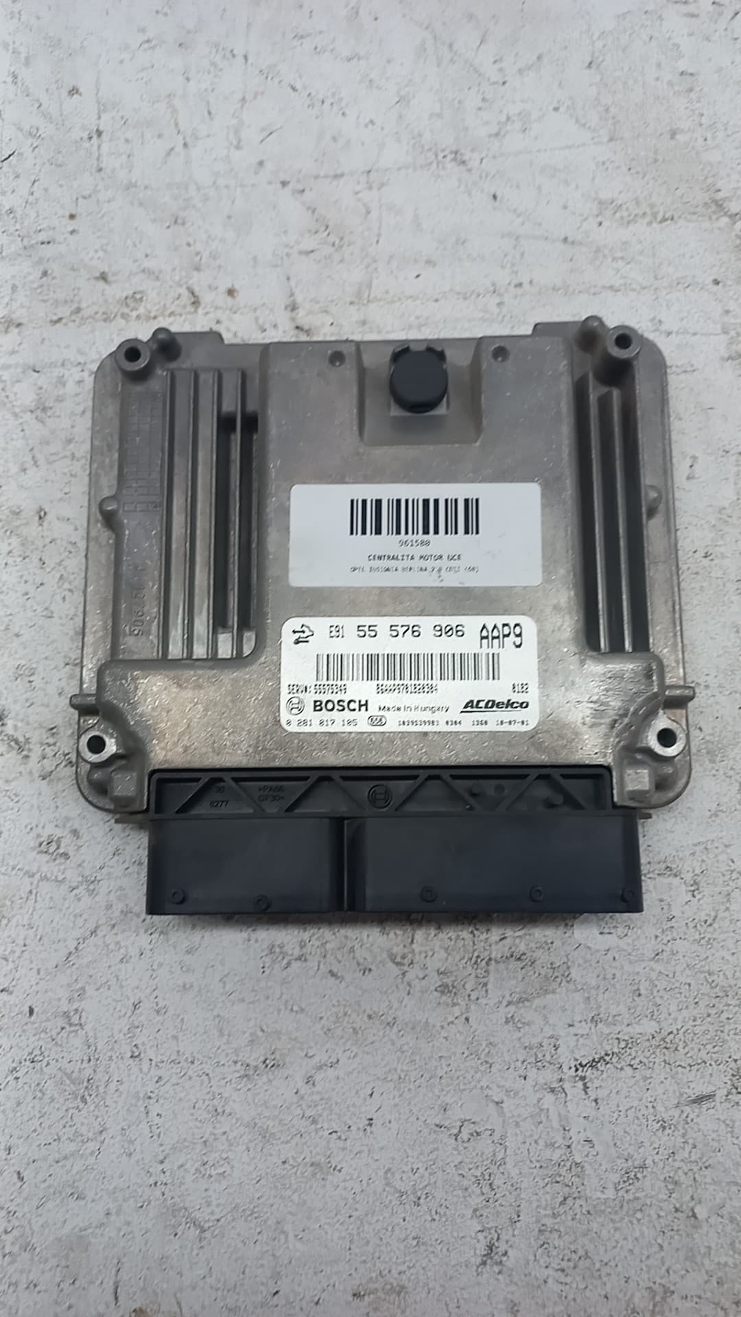 Centralita motor uce OPEL INSIGNIA BERLINA