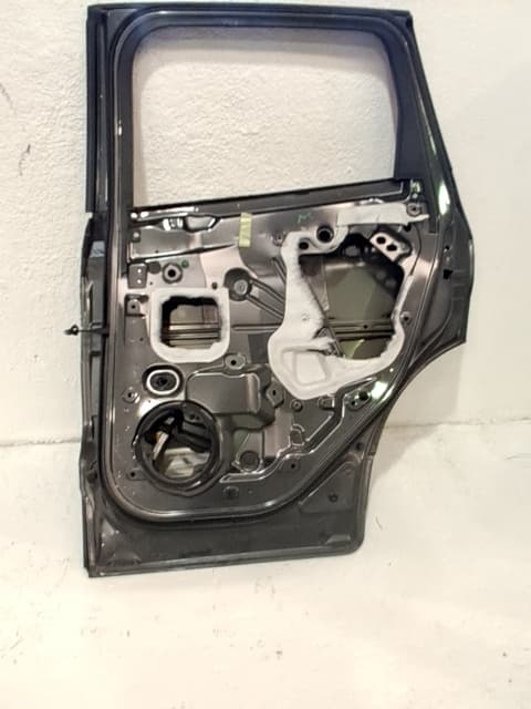 Puerta trasera derecha FORD KUGA (CBV) 2