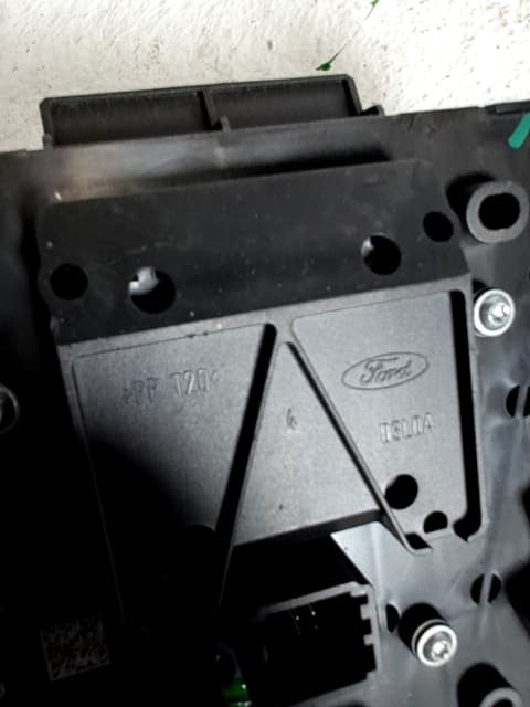Warning FORD KUGA (CBV) 2