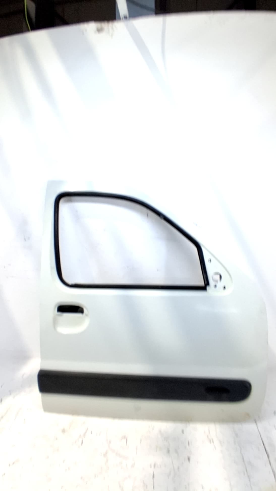 Puerta delantera derecha RENAULT KANGOO (KC0/1_)