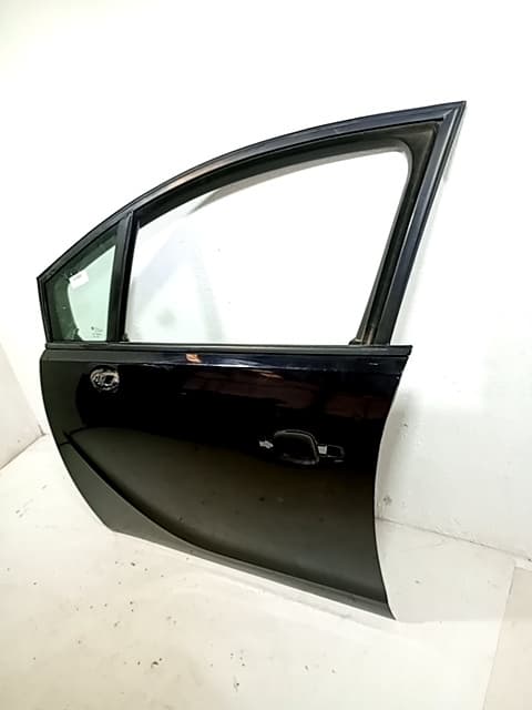 Puerta delantera izquierda OPEL MERIVA B 4