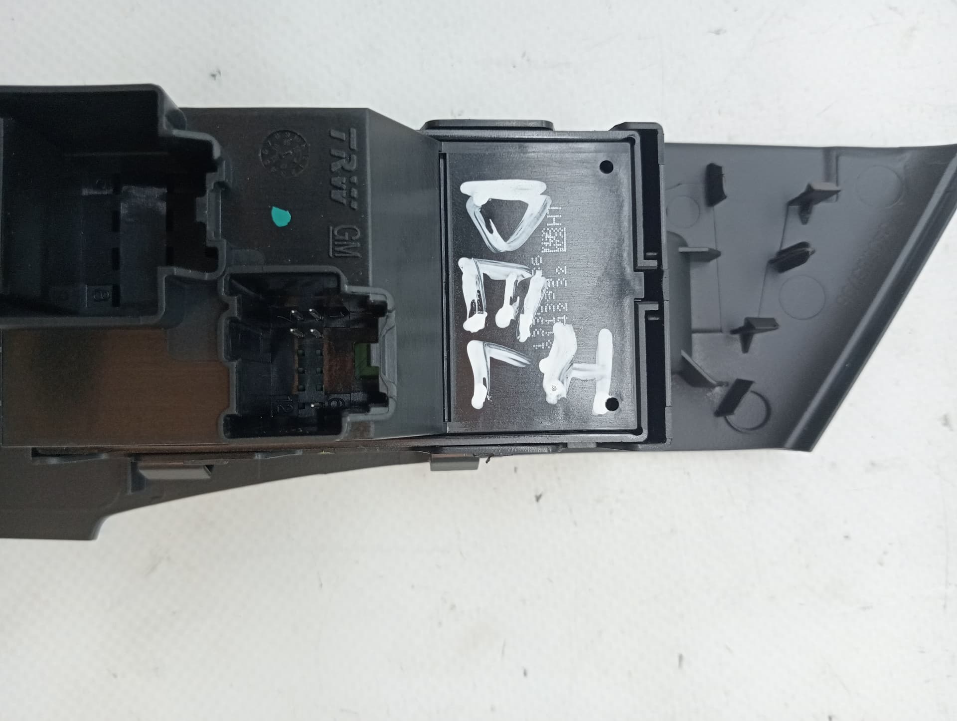 Mando elevalunas delantero derecho OPEL ASTRA J SPORTS TOURER 2