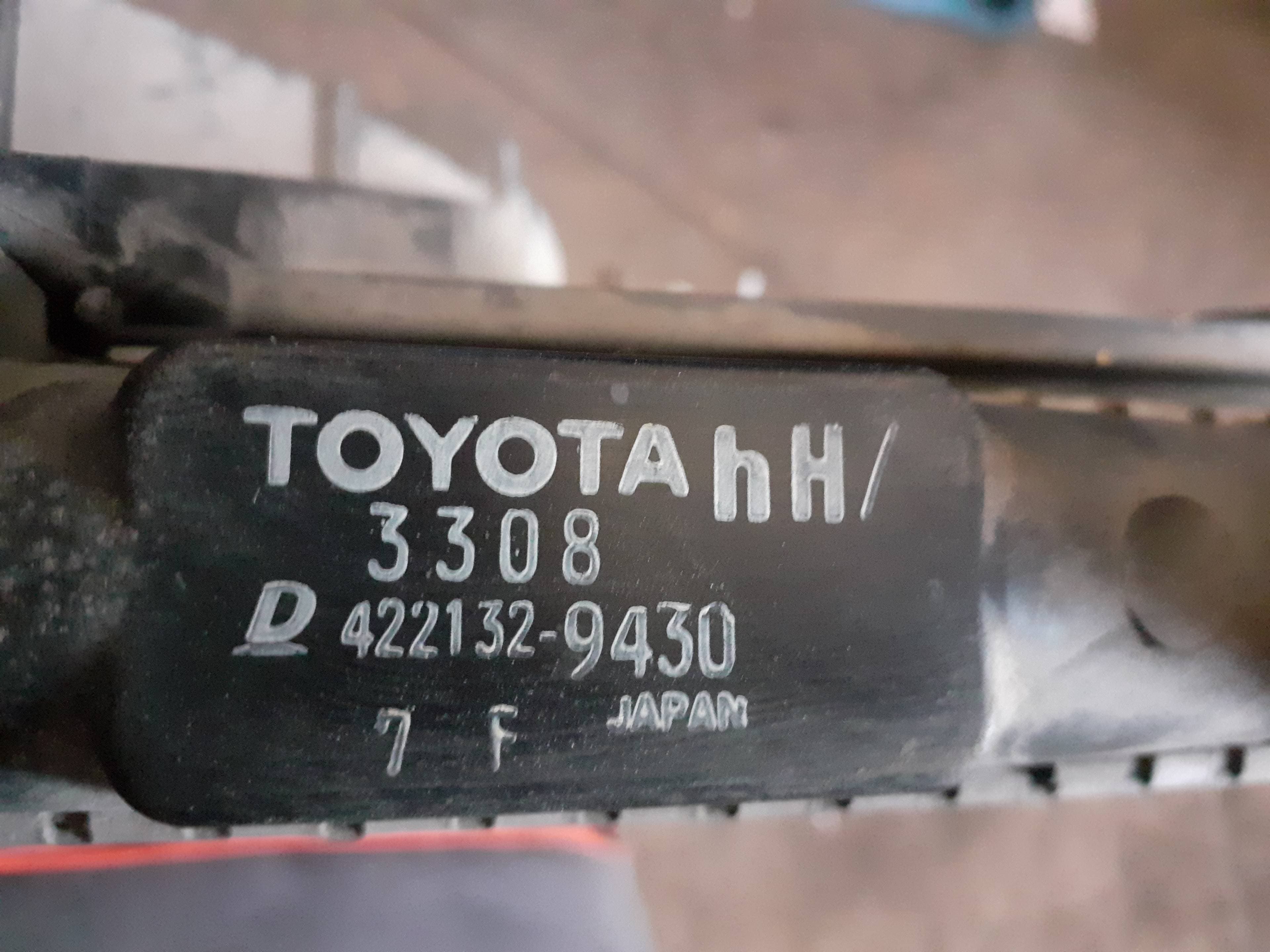 Radiador agua TOYOTA YARIS (NCP1/NLP1/SCP1) 2