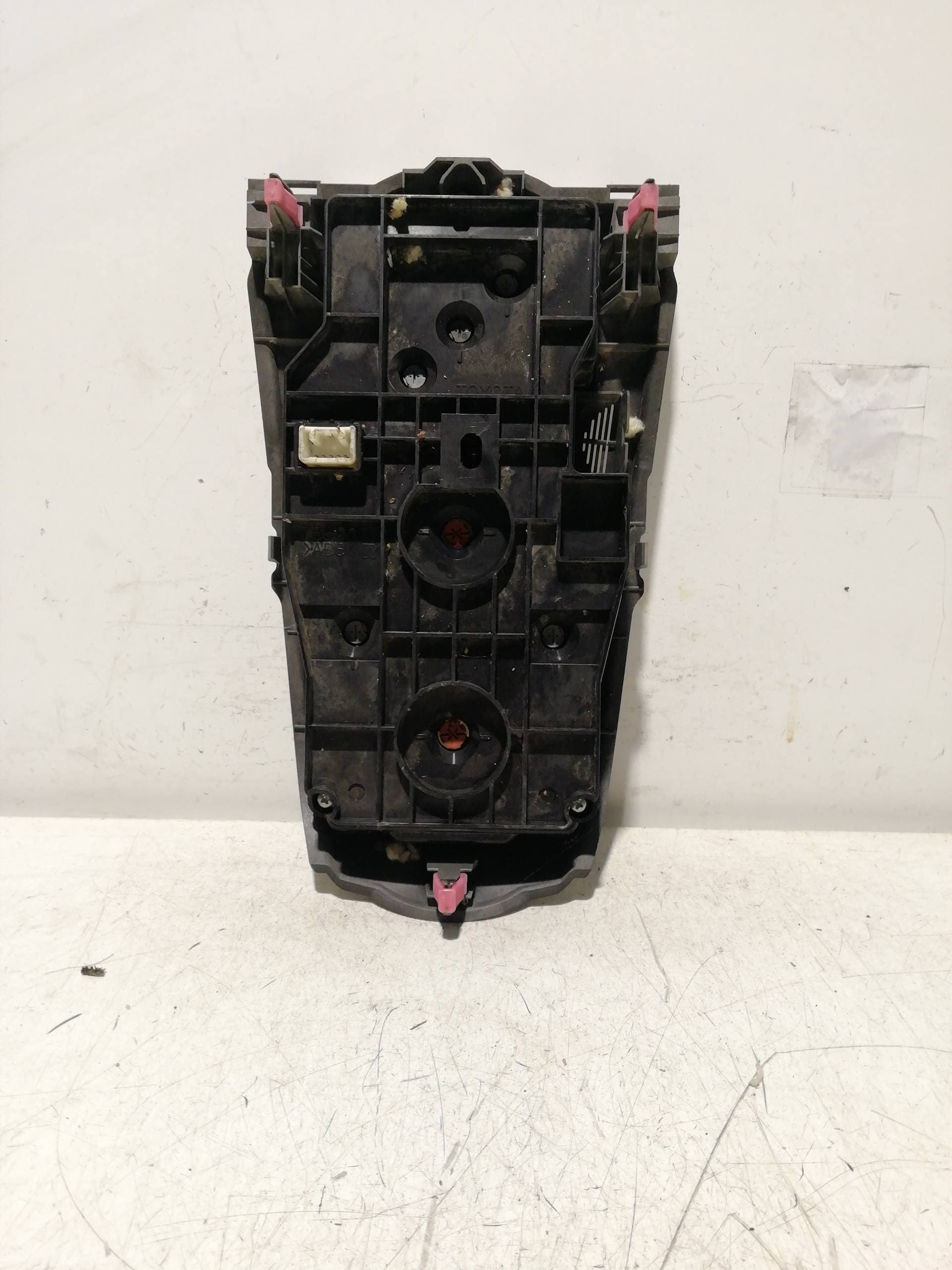 Recambio TOYOTA YARIS (NCP1/NLP1/SCP1) ref. 559000D210 4