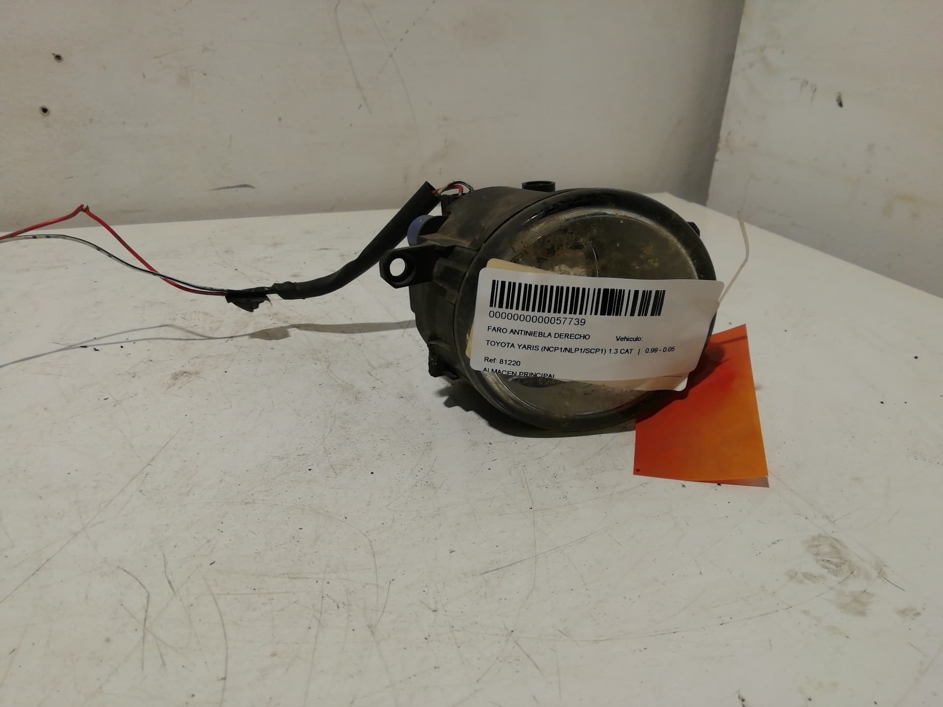 Faro antiniebla derecho TOYOTA YARIS (NCP1/NLP1/SCP1)