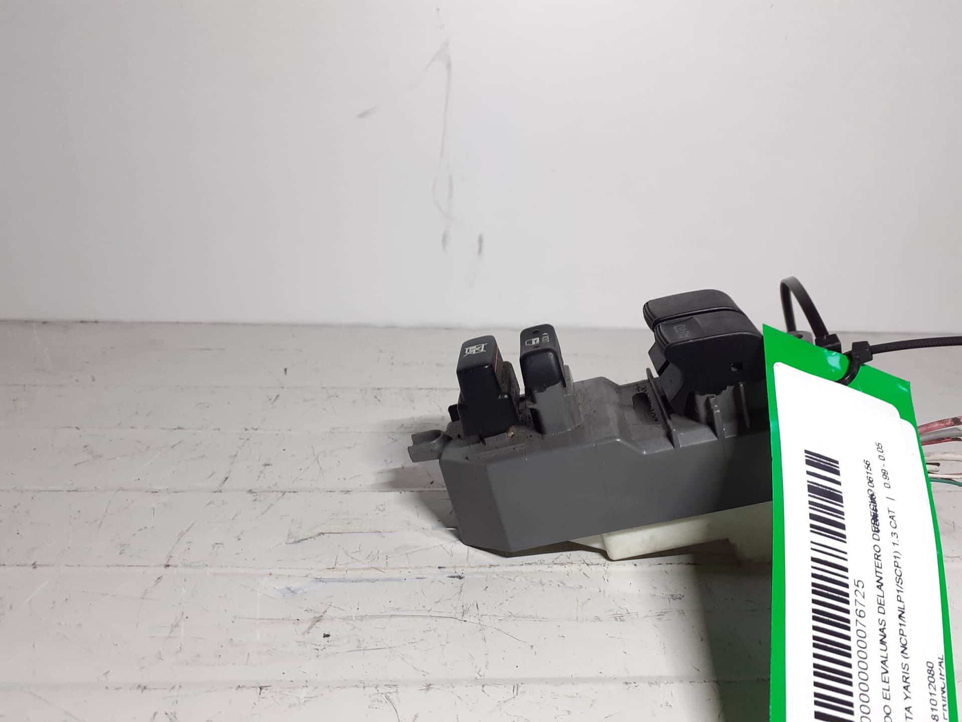 Mando elevalunas delantero derecho TOYOTA YARIS (NCP1/NLP1/SCP1) 5