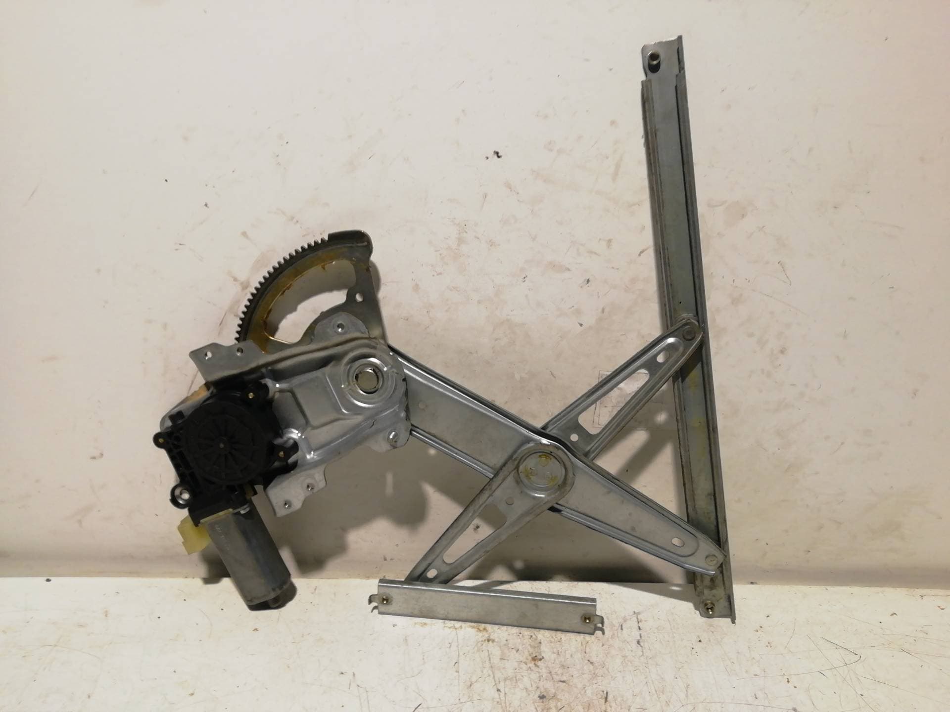 Elevalunas delantero izquierdo TOYOTA YARIS (NCP1/NLP1/SCP1) 4