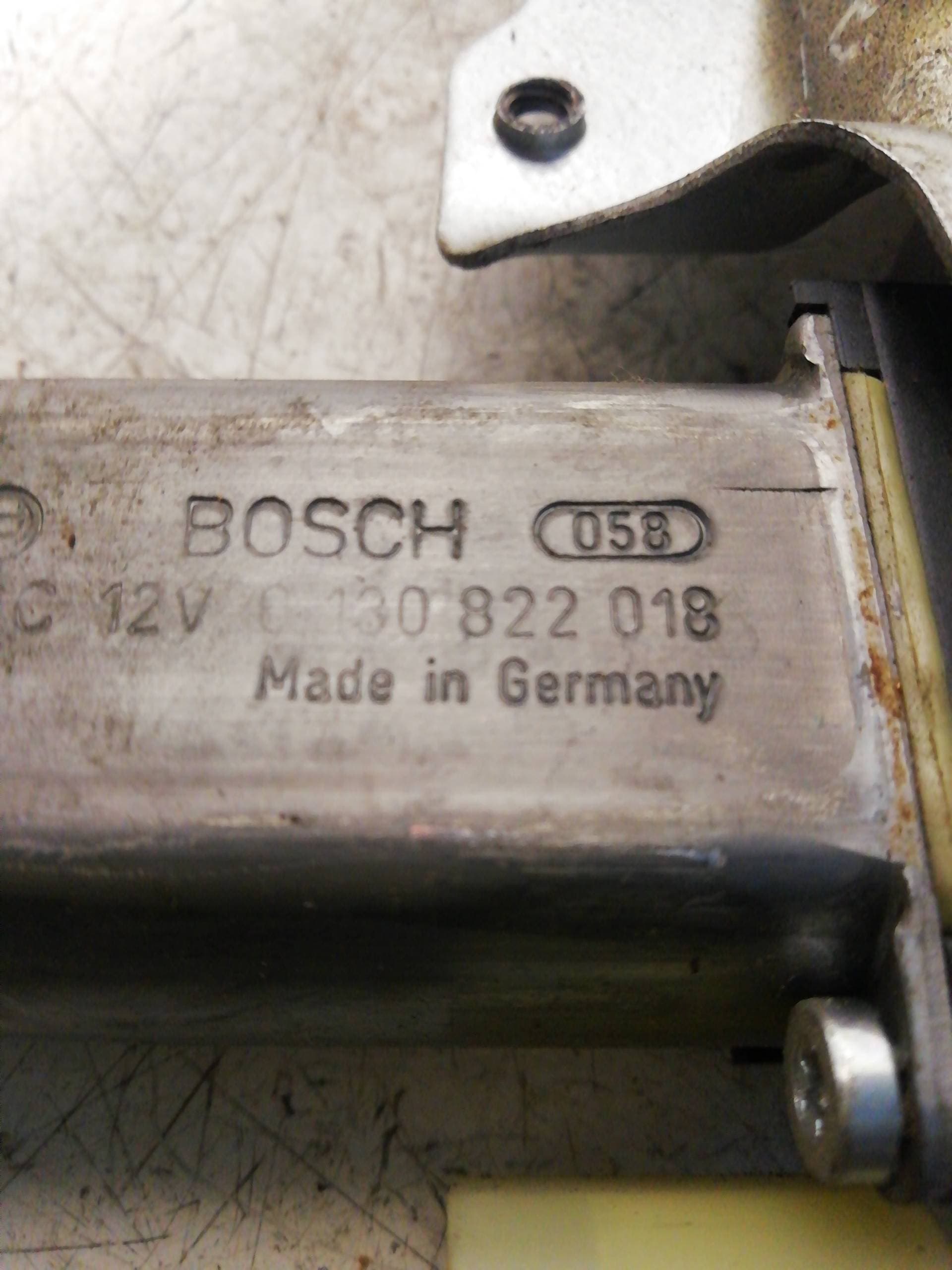 Elevalunas delantero izquierdo TOYOTA YARIS (NCP1/NLP1/SCP1) 2