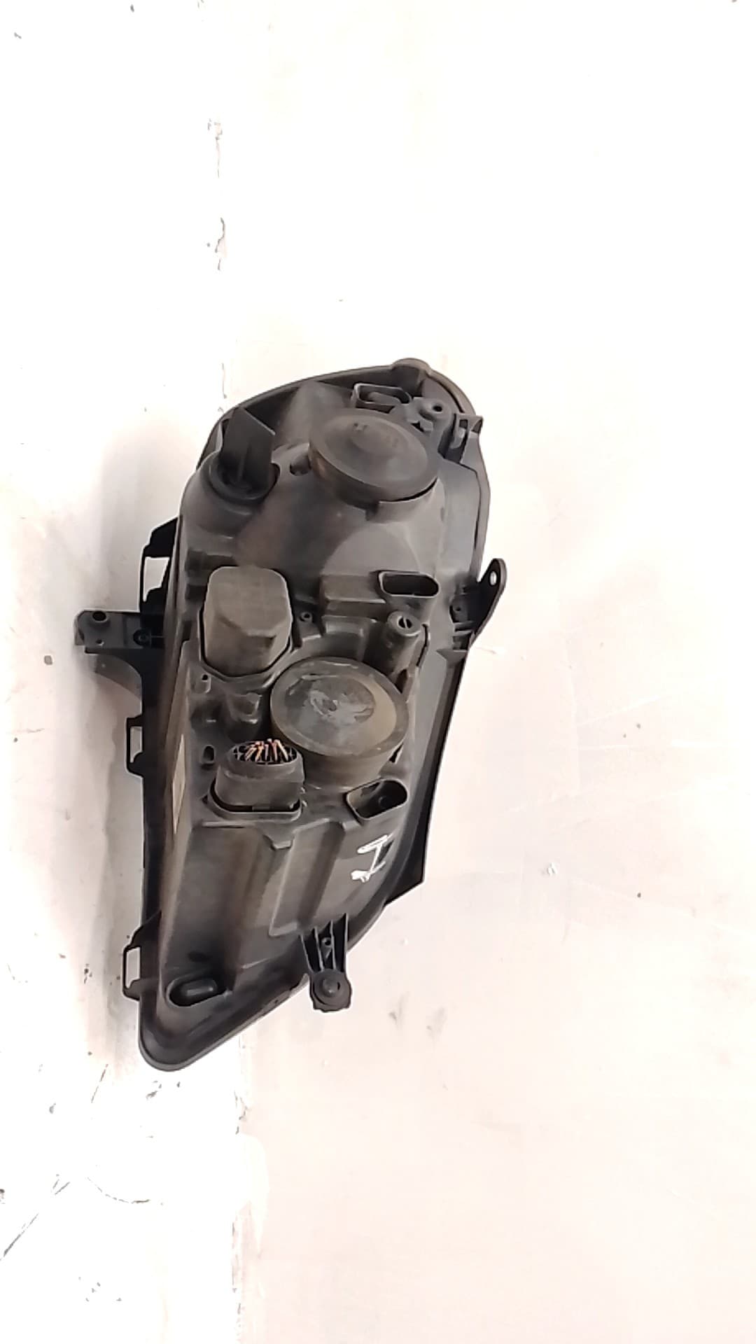 Faro izquierdo VOLKSWAGEN POLO (9N1) 2