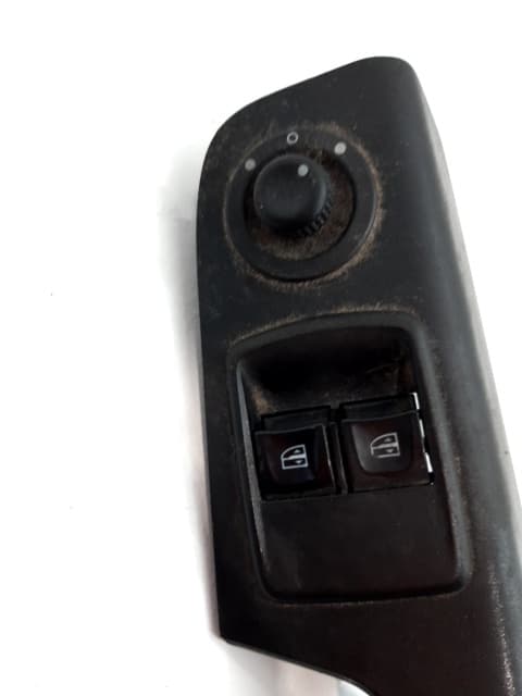 Mando elevalunas delantero izquierdo FIAT TALENTO
