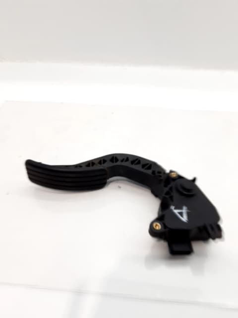 Pedal acelerador FIAT TALENTO