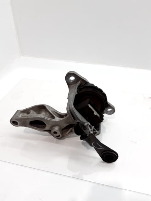 Soporte motor derecho FIAT TALENTO