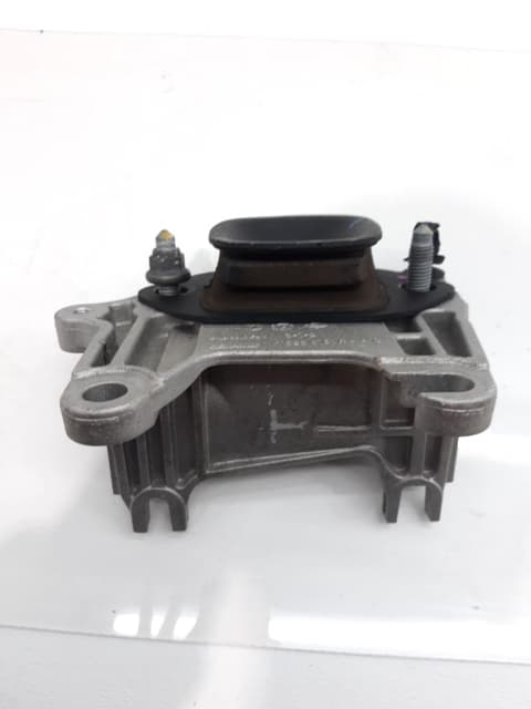 Soporte motor izquierdo FIAT TALENTO 3