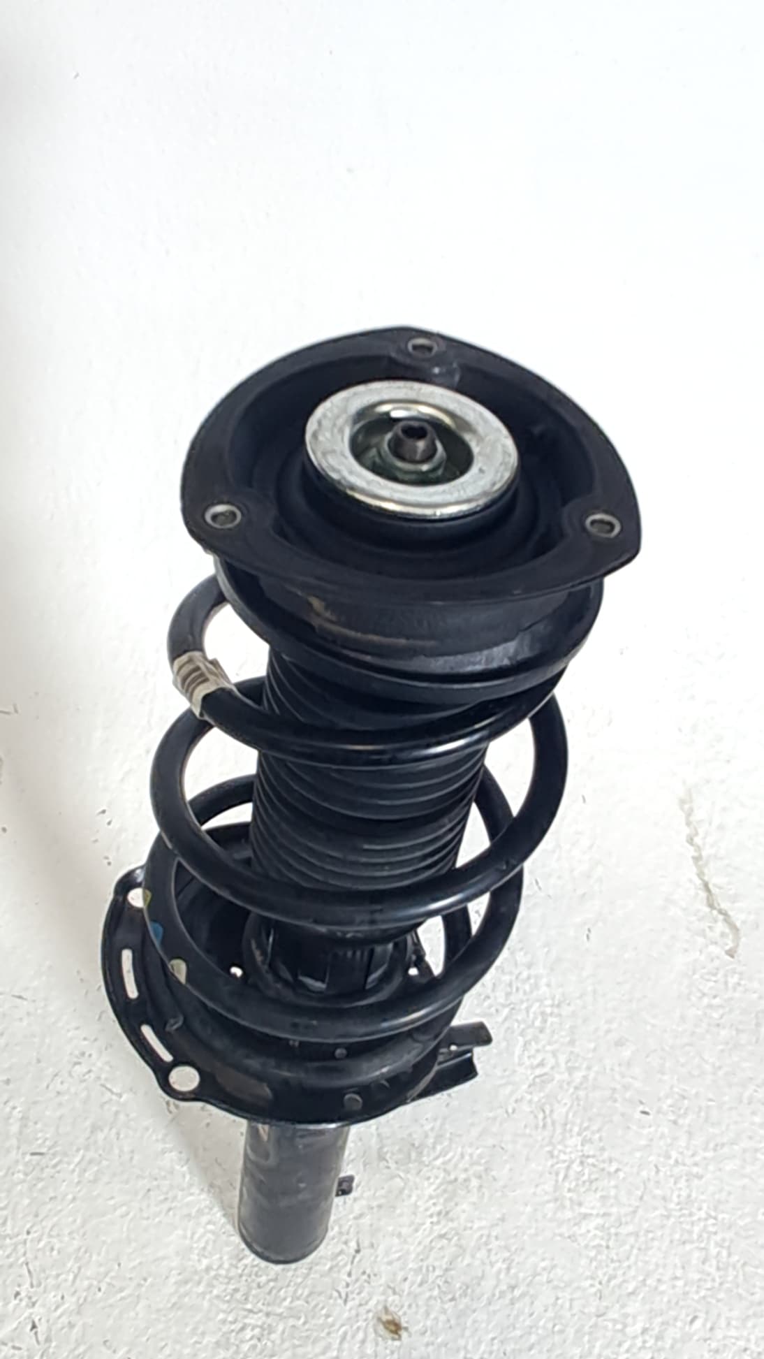 Amortiguador delantero derecho VOLKSWAGEN TIGUAN (AX1) 2