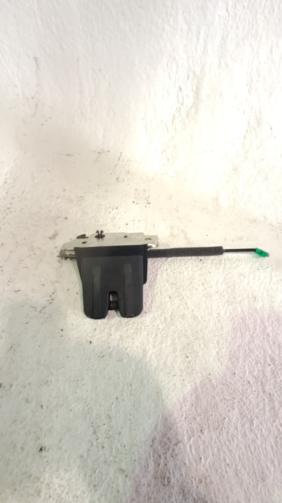 Cerradura maletero / porton VOLKSWAGEN TIGUAN (AX1) 2