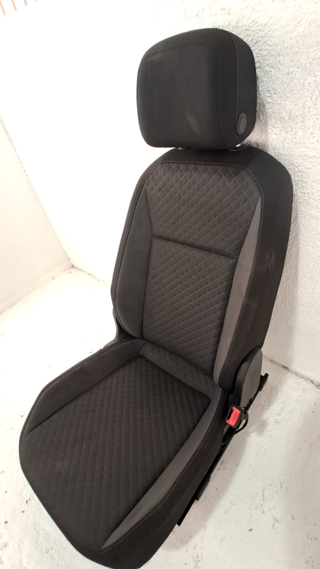 Asiento delantero derecho VOLKSWAGEN TIGUAN (AX1)