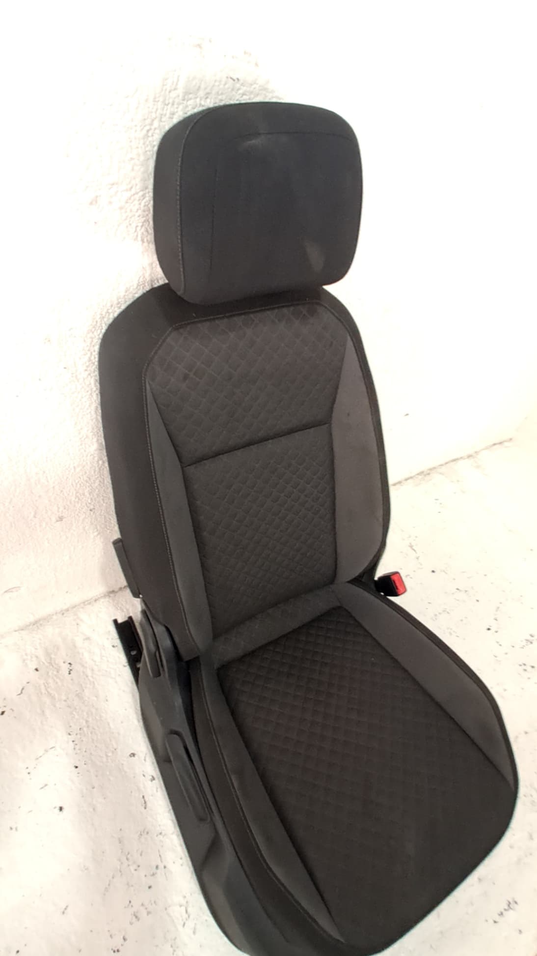 Asiento delantero derecho VOLKSWAGEN TIGUAN (AX1) 3